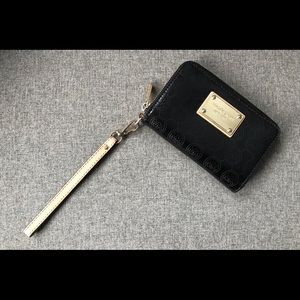 Michael Kors wristlet wallet